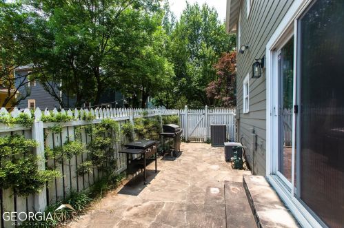 336 Glenwood Ave, Atlanta GA  30312-3133 exterior