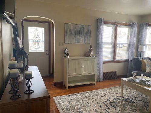 3953 57, Milwaukee WI 53220-2636 exterior