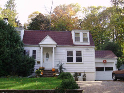 49 Cragmore Rd, Newton, MA 02464-1008
