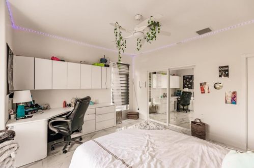 5555 Cynthia Ln, Naples FL 34112-5454 exterior