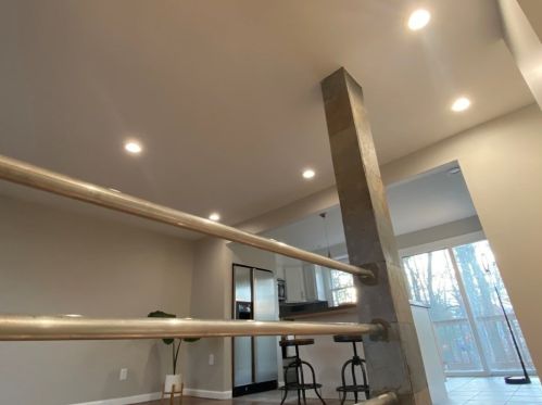 208 Wrentham Rd, Springfield MA 01119-1831 exterior