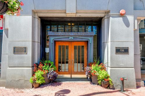 732 Financial Pl, Chicago IL  60605-1708 exterior