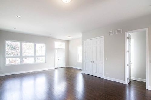 3638 Artesian Ave, Chicago IL 60645-5302 exterior