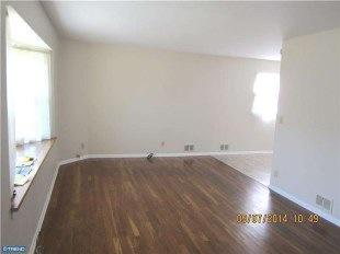 6 Tekening Way, Trenton NJ  08690-1628 exterior