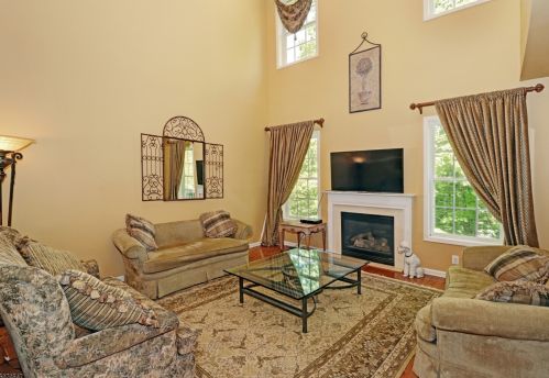 88 Henning Ter, Parsippany NJ 07834-3716 exterior