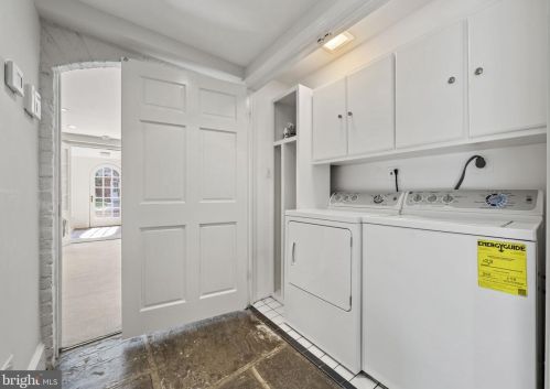 3324 Reservoir Rd, Washington DC  20007-2311 exterior