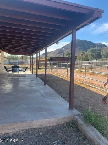 2620 Captain Dreyfus Ave, Phoenix AZ 85032-6706 exterior