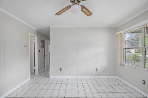 5013 Liberty St, Tampa FL 33617 exterior