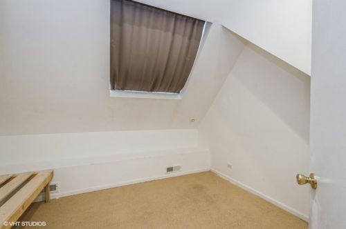 1323 Nelson St, Chicago IL 60657-3103 exterior