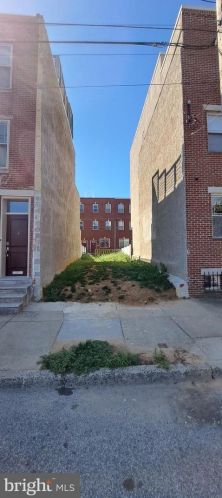 2050 Ellsworth St, Philadelphia PA 19146-2420 exterior