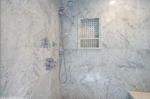 6908 Tonty Ave, Chicago IL 60646-1337 exterior