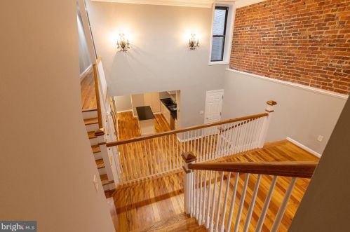 1762 Willard St, Washington, DC 20009-1719