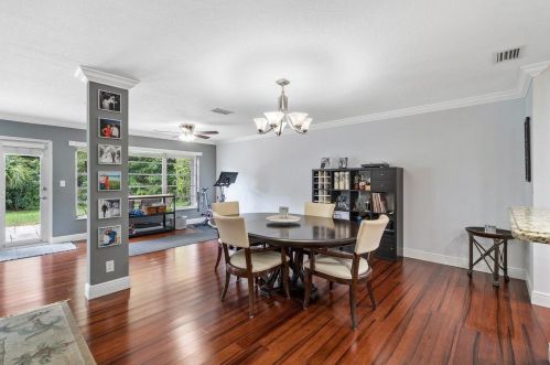 381 Del Rio Blvd, Boca Raton FL 33432-4735 exterior