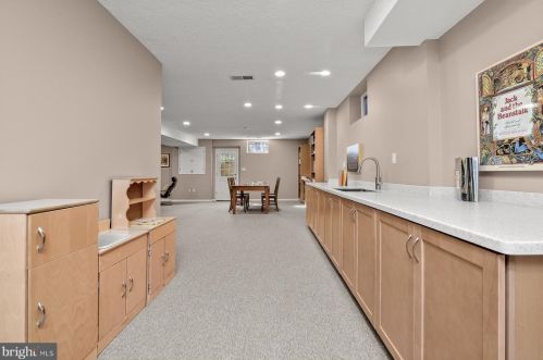 11820 Beekman Pl, Rockville MD 20854-2177 exterior