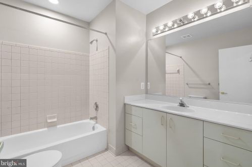 13708 Valley Dr, Rockville MD  20850-5402 exterior