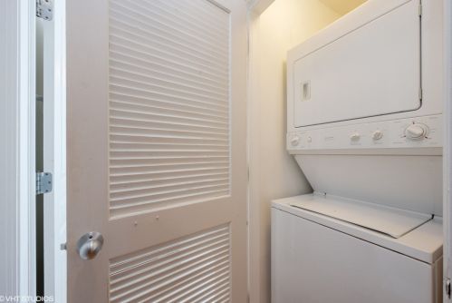 1449 Victoria St, Chicago IL  60660-4288 exterior