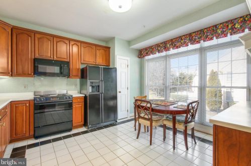 8402 Bells Ridge Ter, Rockville MD 20854-2799 exterior