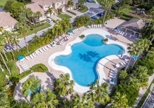 9000 Sand Shot Way, Fort Pierce FL  34986-3314 exterior