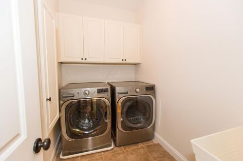 1860 Canmont Dr, Atlanta GA 30319-3618 exterior