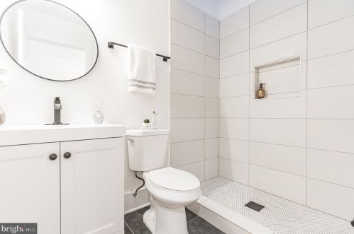 1271 16th St, Washington DC  20002-2556 exterior