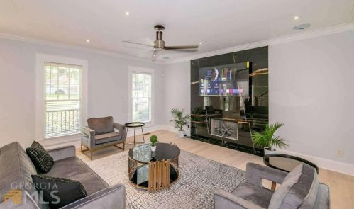 560 Morgan St, Atlanta GA 30308-2821 exterior