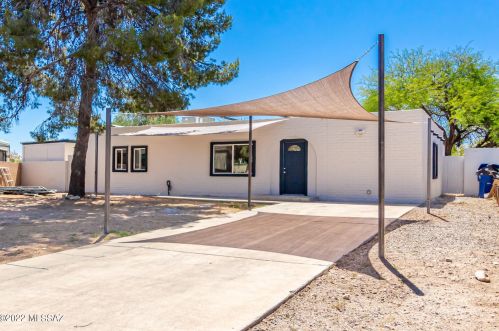 8581 Lee Pl, Tucson, AZ 85715-5427
