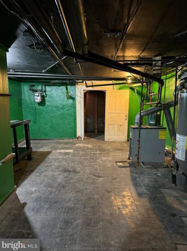 2230 69 St, Philadelphia PA 19142-1828 exterior