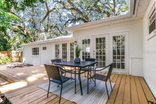 2115 Frst Cir, Orlando FL 32803-6247 exterior