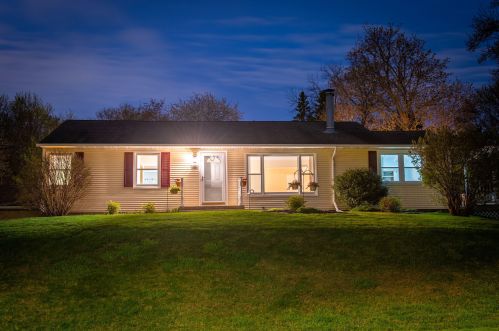 11709 Potter Rd, Milwaukee WI 53226-3658 exterior