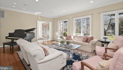 11820 Beekman Pl, Rockville MD 20854-2177 exterior