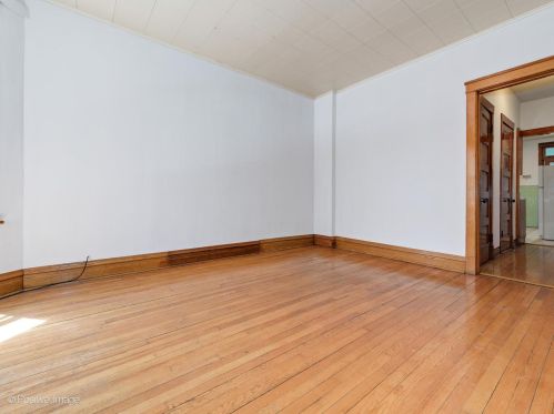 2008 Addison St, Chicago IL 60618-6102 exterior