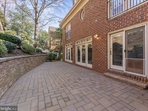 207 Glendale Ave, Alexandria VA 22301-2452 exterior