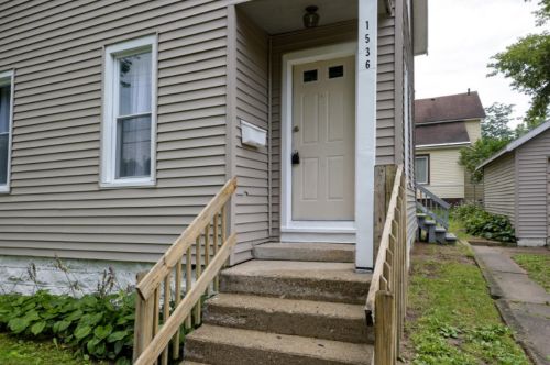 1536 Charles Ave, Kalamazoo, MI 49048-1841