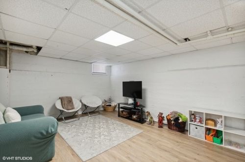 415 Oriole Trl, Bull Valley IL 60014-5934 exterior