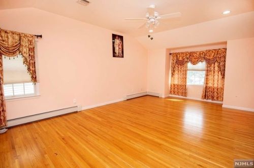 218 Manhattan Ter, Dumont NJ  07628-2234 exterior