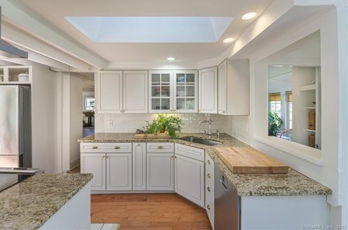 20 Blackman Rd, Ridgefield CT  06877-4204 exterior