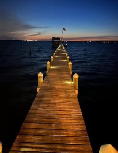 4552 Bayside Dr, Milton FL 32583-8436 exterior