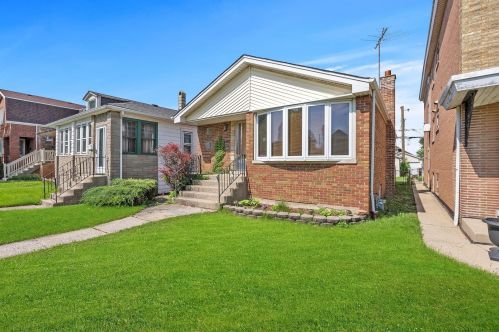 6022 Kilpatrick Ave, Chicago IL 60629-5637 exterior