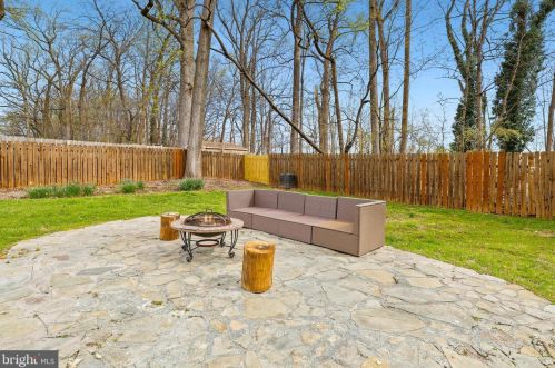 4216 Landgreen St, Rockville MD 20853-2731 exterior