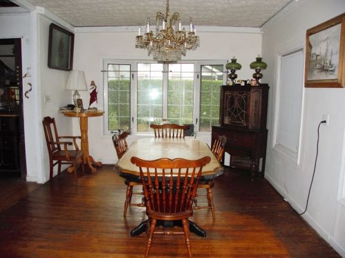 88 Berwick Rd, Springfield MA 01106-2612 exterior