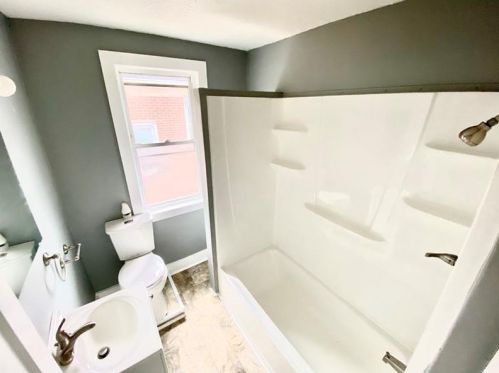 1414 Brinton Rd, Pittsburgh PA 15221-4612 exterior