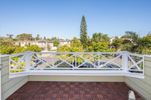 712 Ave, San Diego CA 92118-1716 exterior