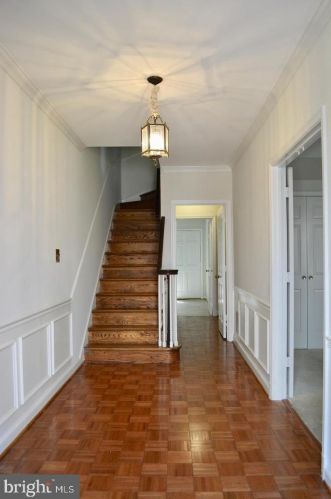 322 Pitt St, Alexandria, VA 22314-2509