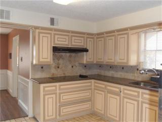 11007 Candlewood Dr, Houston TX  77042-1305 exterior