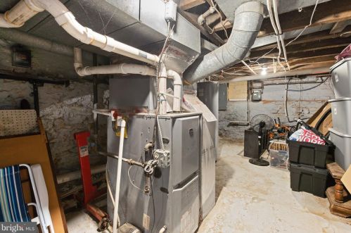 10 Locust St, Lancaster PA  17602-3608 exterior