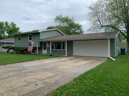 5935 Taft Pl, Gary, IN 46410-2256