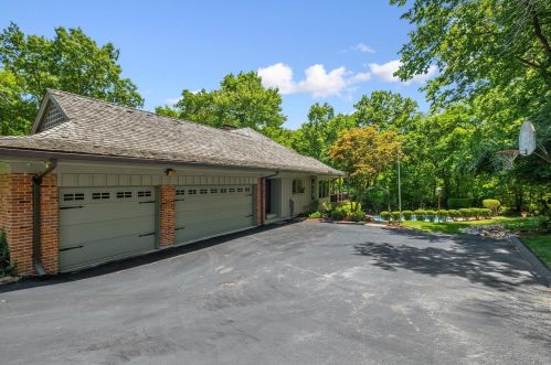 13592 Royal Glen Dr, Saint Louis MO 63131-1029 exterior