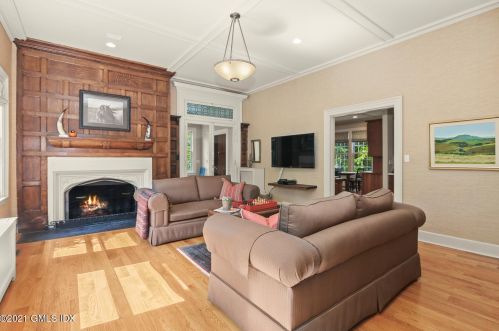 1 North St, Greenwich CT 06831-2701 exterior