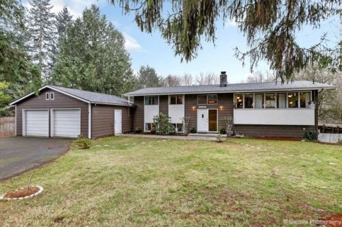 20215 73rd Ave, Bothell WA  98028-2008 exterior