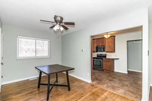 2637 Midland Rdg Dr, Saint Louis MO 63114-1232 exterior